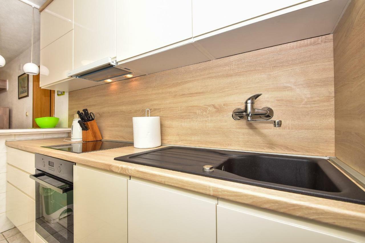 מאקרסקה Apartman Robertino 1966 מראה חיצוני תמונה